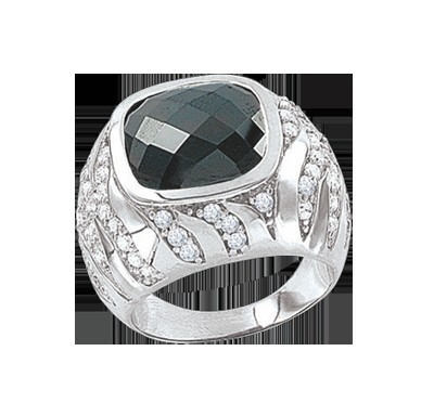 Кольцо с фианитами