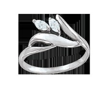 Кольцо с фианитом