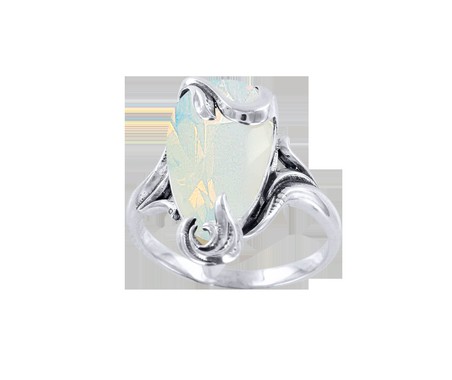 кольцо с лунным камнем