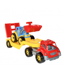Autotransporter mit Traktor